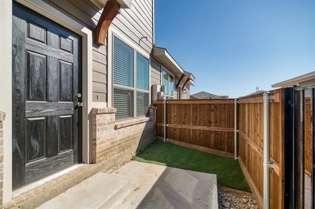 711 Harvest Moon Drive - Photo 3
