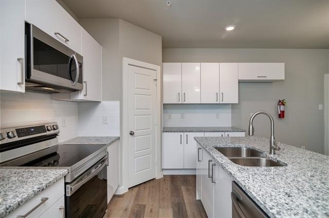 711 Harvest Moon Drive - Photo 8