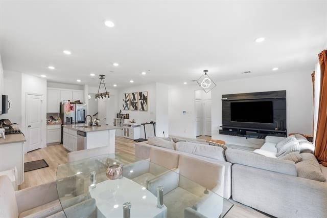 1728 Pegasus Drive - Photo 8