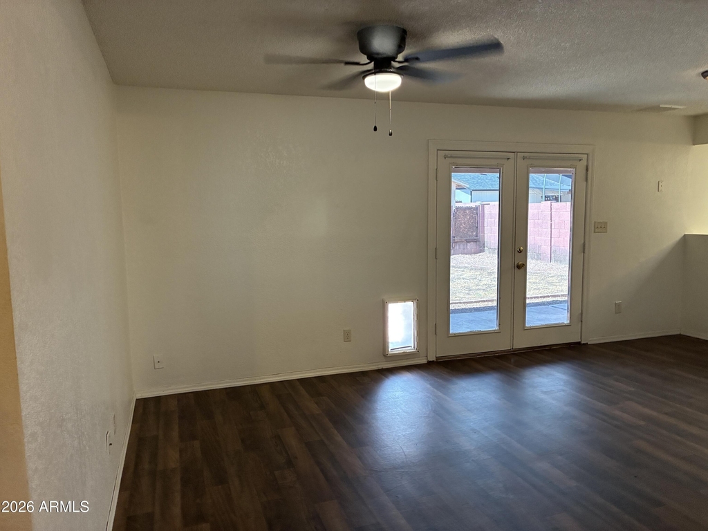 602 W Wickieup Lane - Photo 6