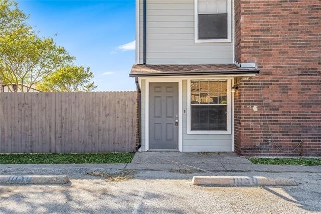 1044 Southmoor Drive - Photo 0