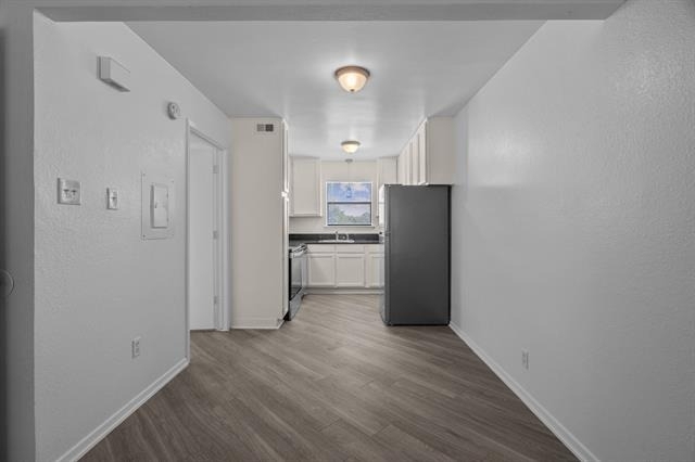 320 E 4th Street - Photo 5
