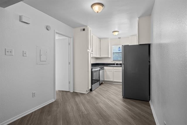 320 E 4th Street - Photo 6