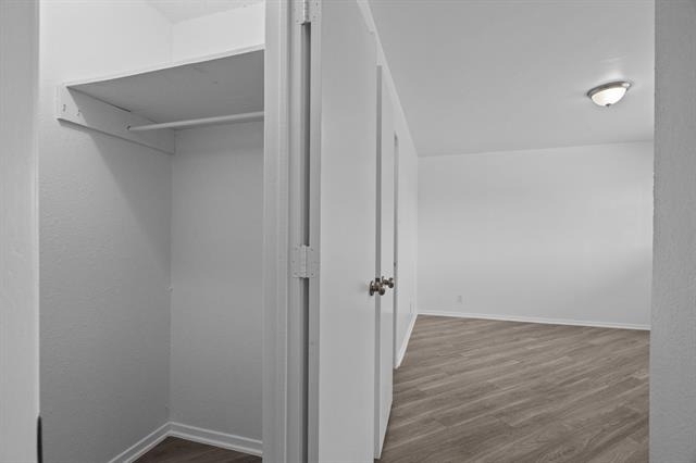 320 E 4th Street - Photo 18