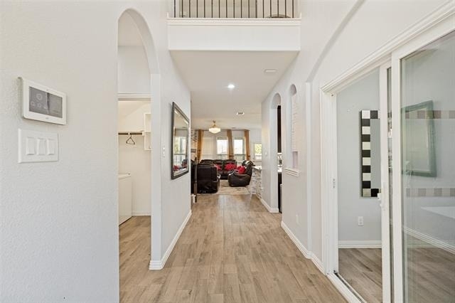 818 Blackhawk Drive - Photo 2