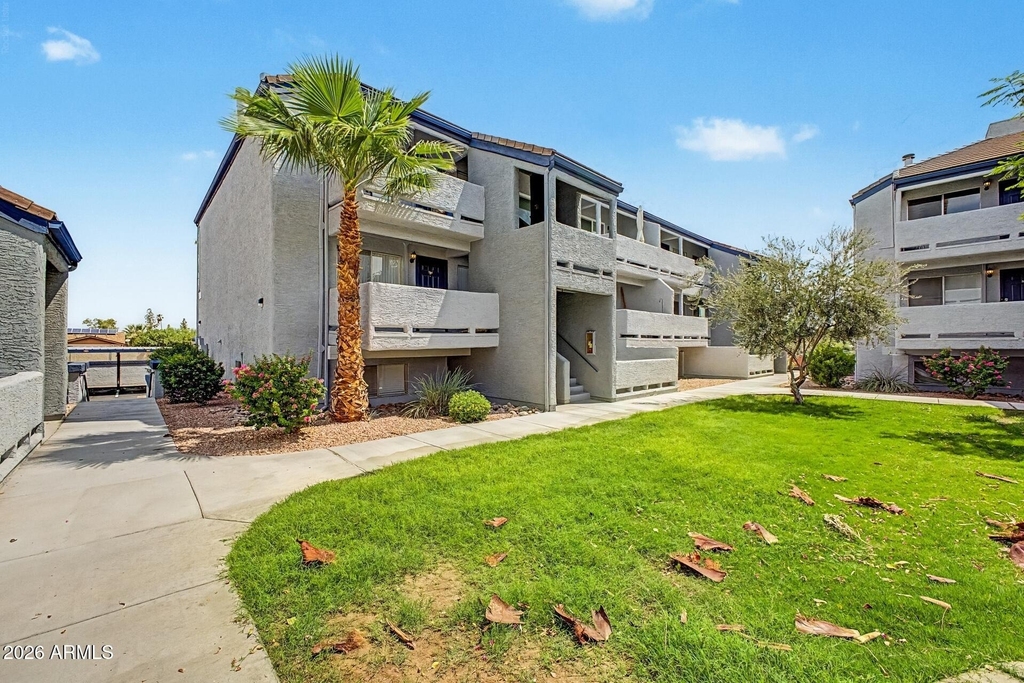 1331 W Baseline Road - Photo 52