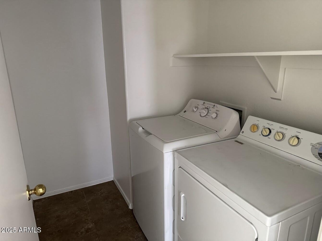 8144 W Watkins Street - Photo 10