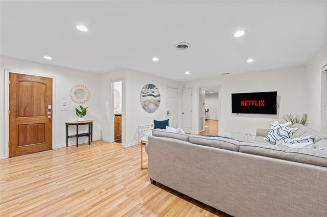 6806 Royal Lane - Photo 3