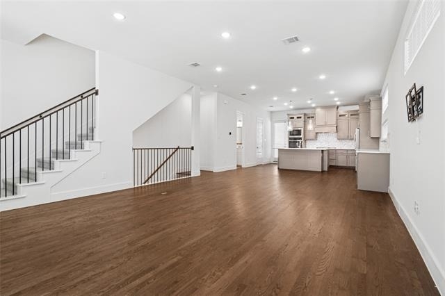 714 Resort Drive - Photo 3
