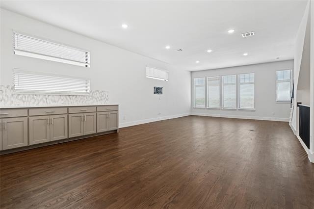 714 Resort Drive - Photo 4