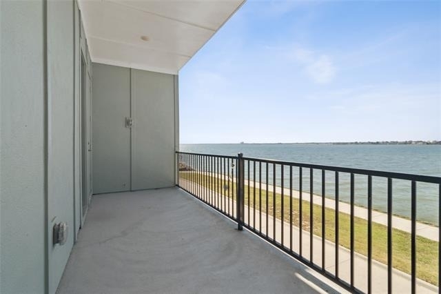 714 Resort Drive - Photo 22