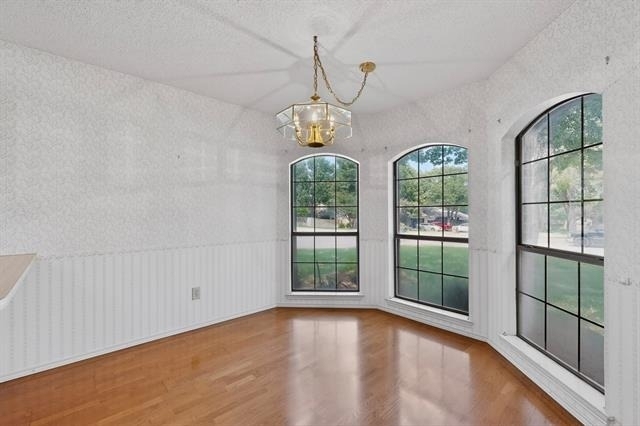 7517 Crosstimbers Lane - Photo 11