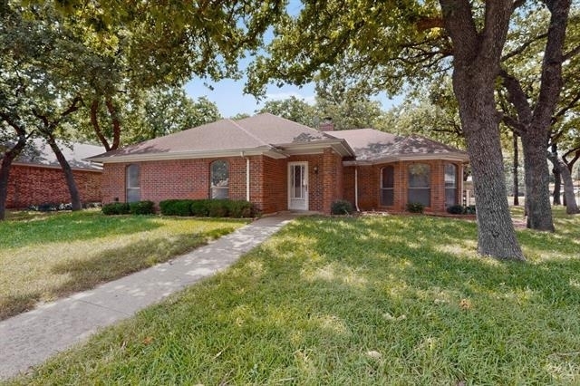 7517 Crosstimbers Lane - Photo 0