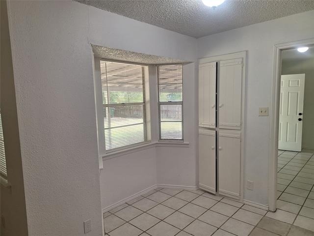6005 Barry Drive - Photo 9