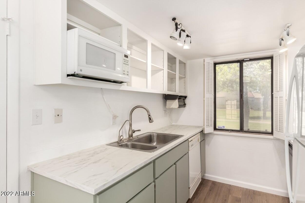 7821 E Valley Vista Drive - Photo 4