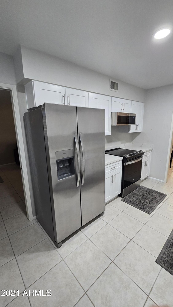 10715 W Tropicana Circle - Photo 16