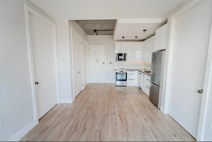 815 Flatbush Avenue - Photo 1