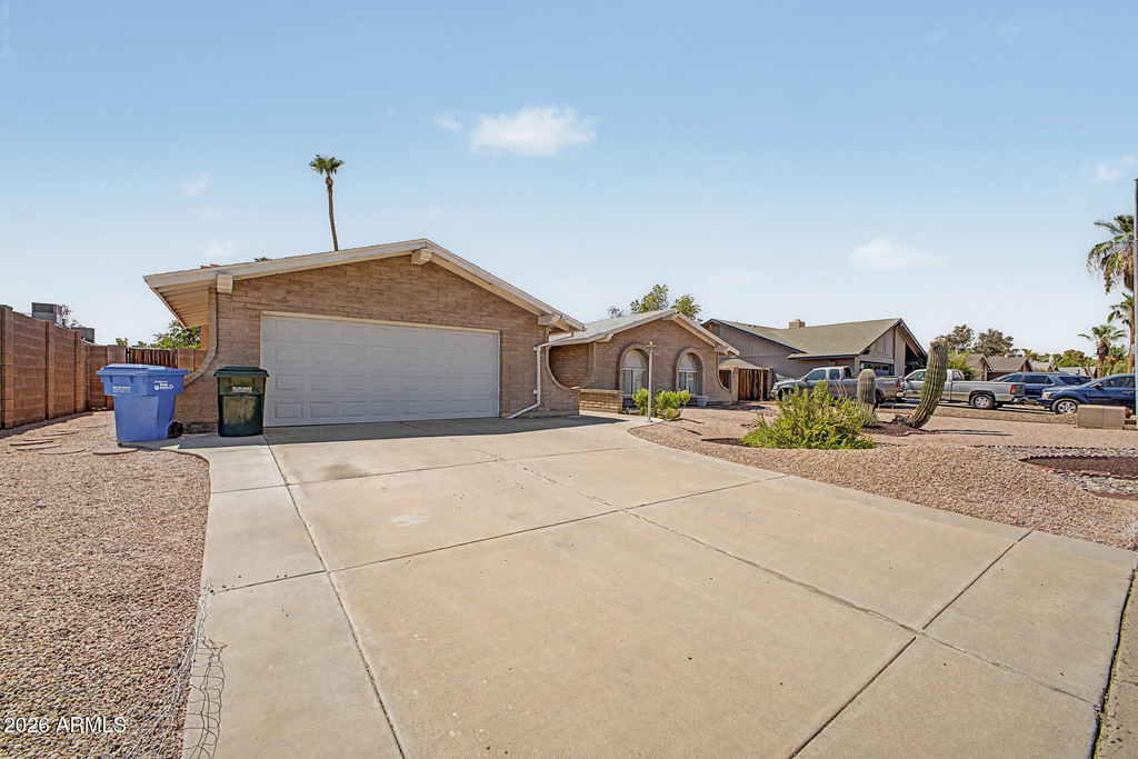 14612 N 49th Way - Photo 2