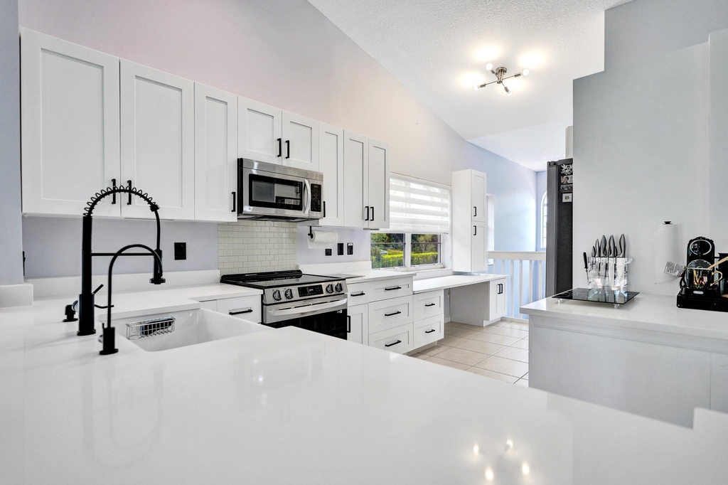 7669 Springwater Place - Photo 37