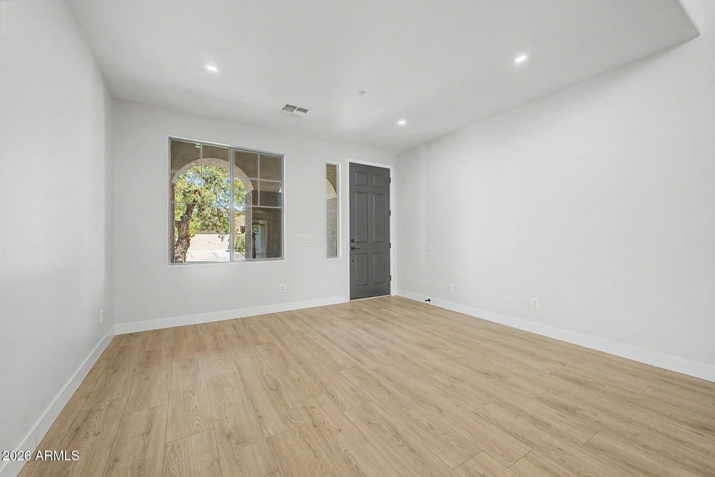 7062 W Andrew Lane - Photo 9