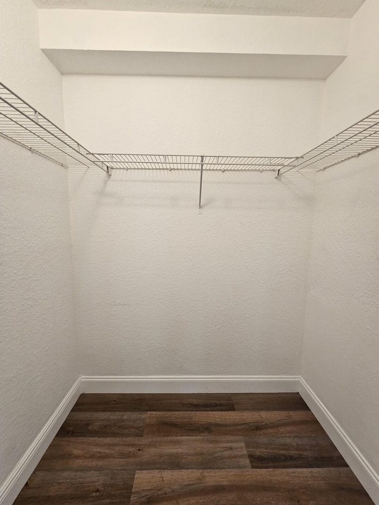 1049 Golden Lakes Boulevard - Photo 10