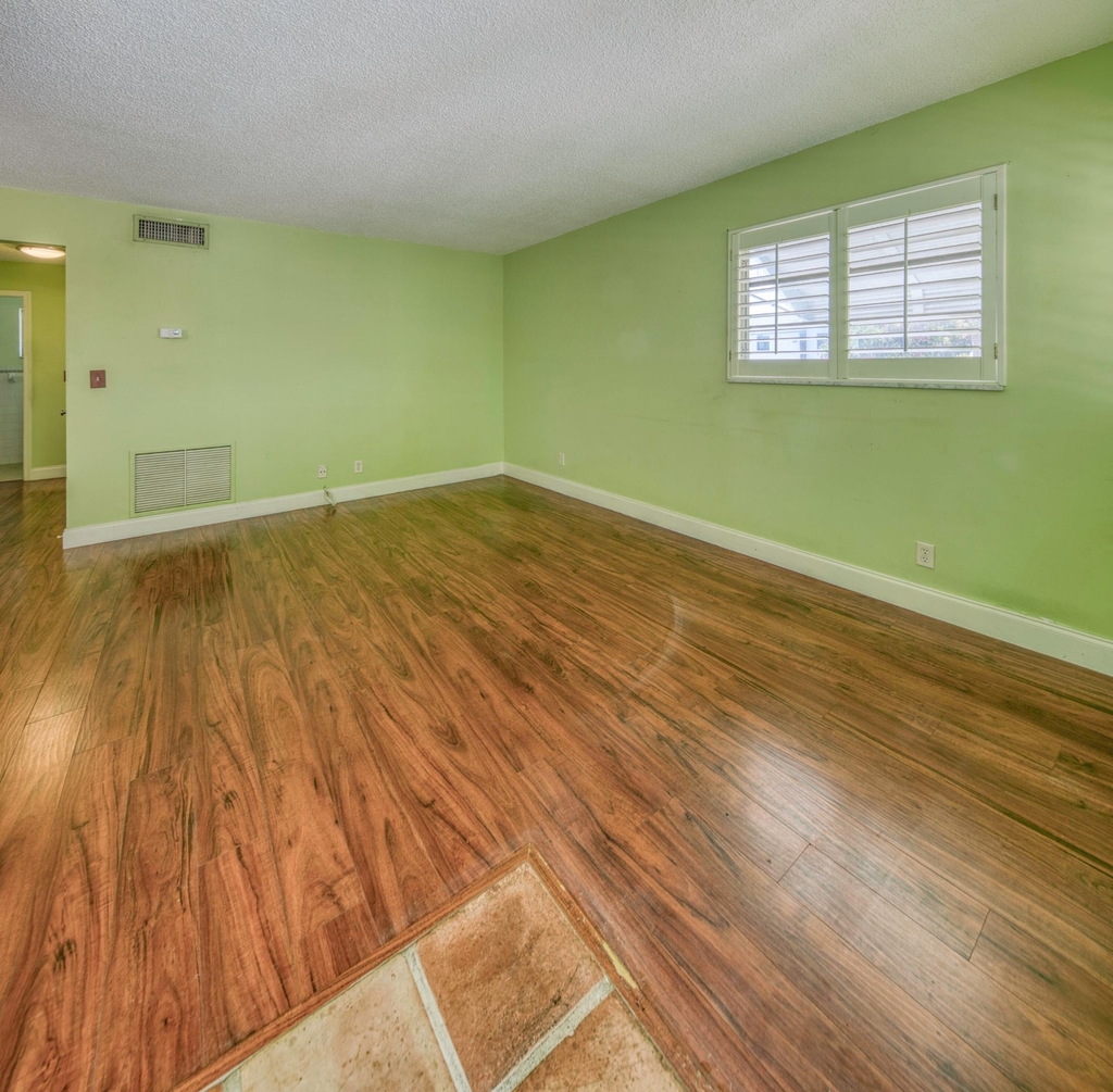 216 N Federal Highway - Photo 5