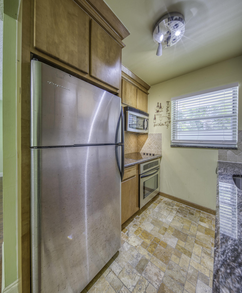 216 N Federal Highway - Photo 4