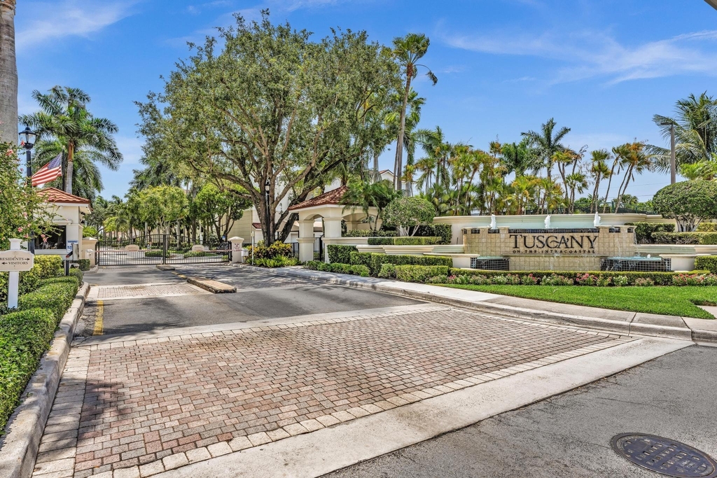 4216 Tuscany Way - Photo 42