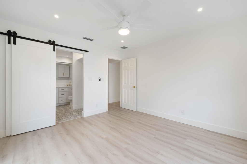 514 52nd Street - Photo 7