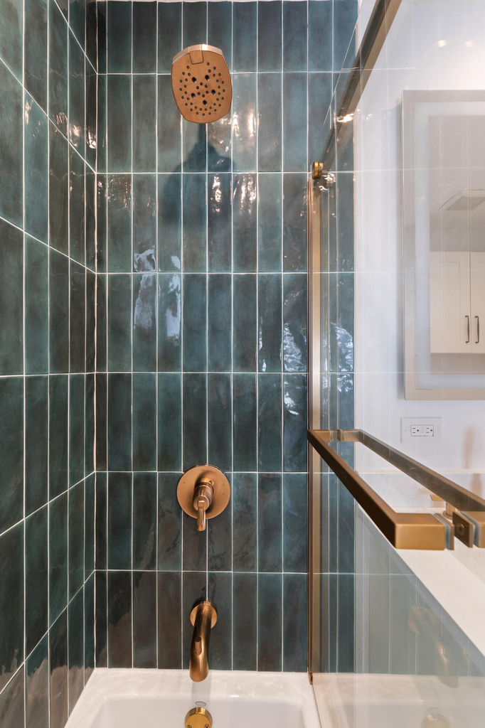 514 52nd Street - Photo 8