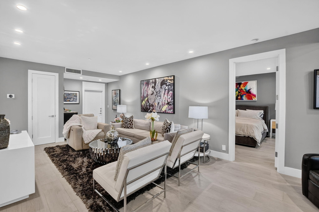 7847 Lakeside Boulevard - Photo 2