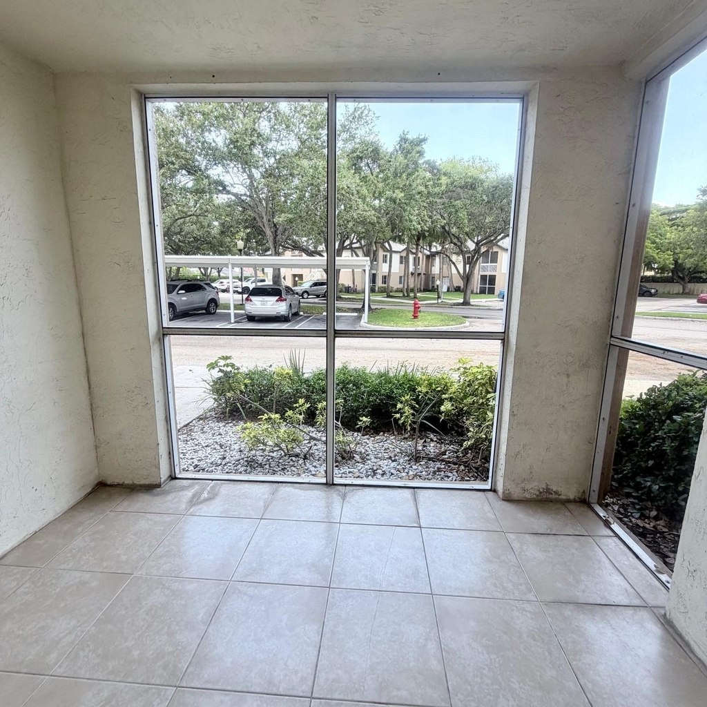 9955 Westview Drive - Photo 23
