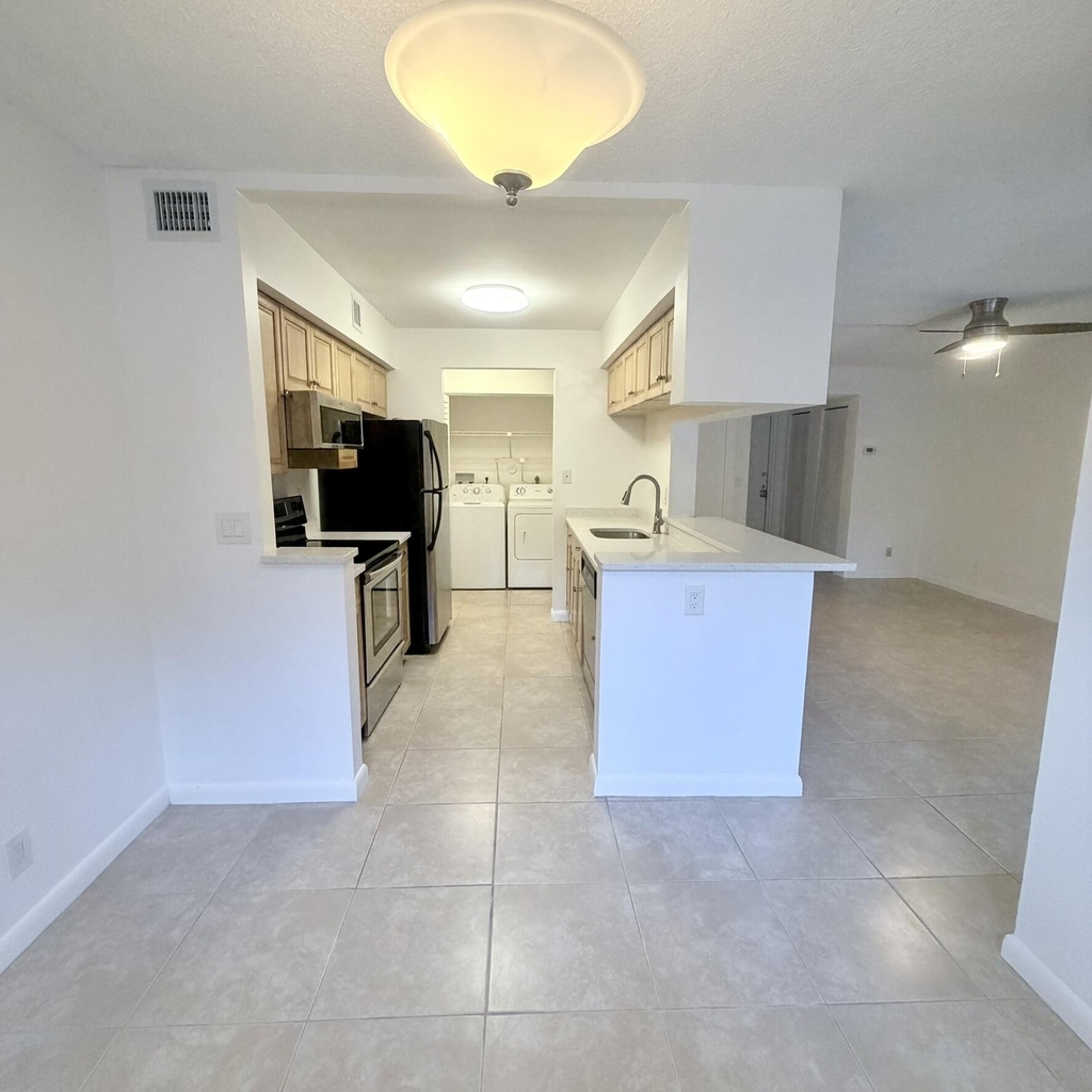 9955 Westview Drive - Photo 2