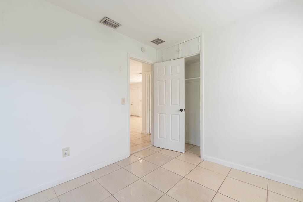 314 E Gateway Boulevard - Photo 13