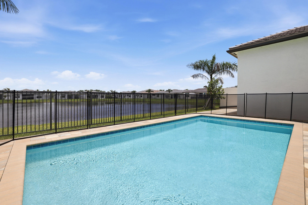 9008 Corsican Finch Court - Photo 25