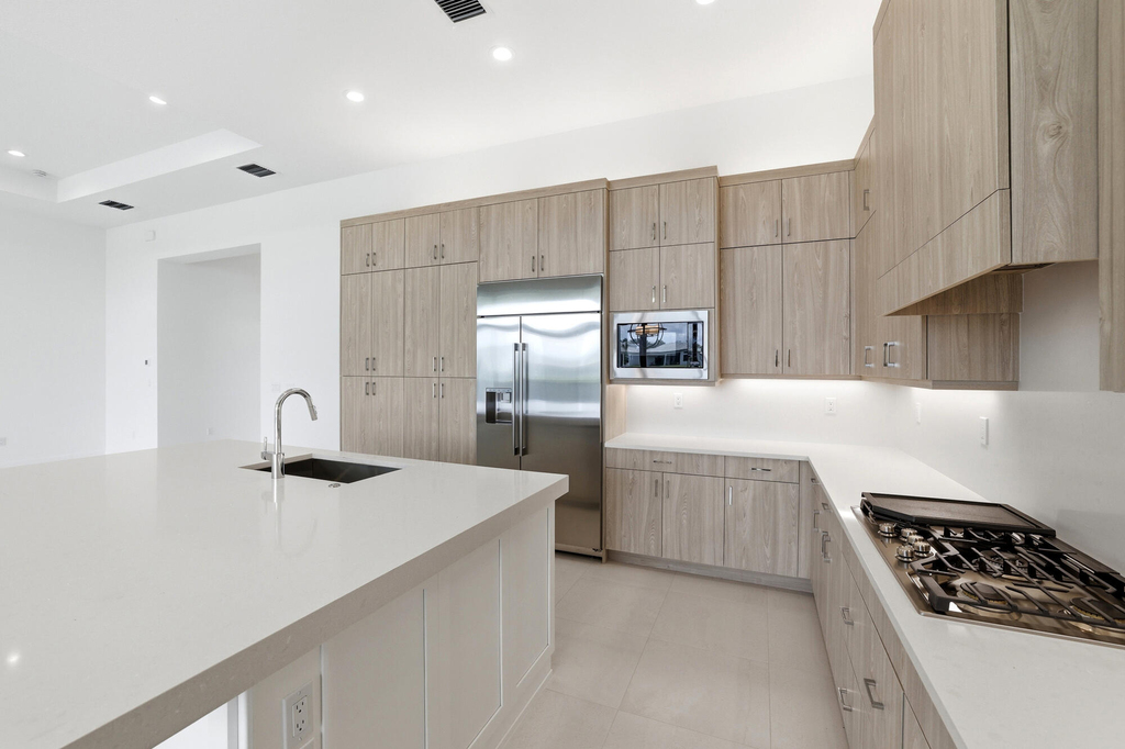 9008 Corsican Finch Court - Photo 3