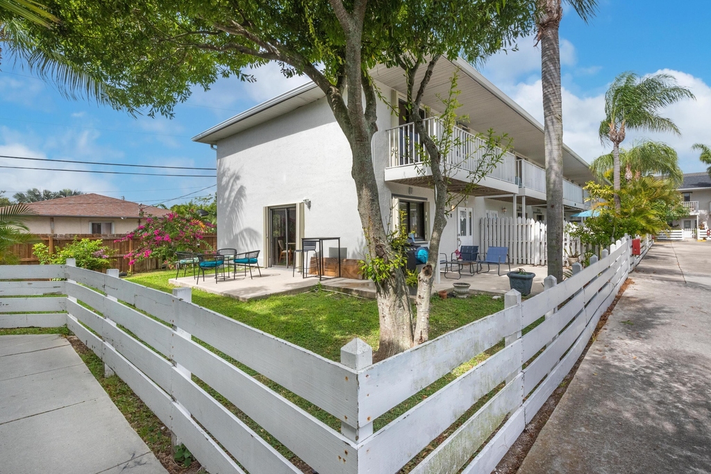 324 W Pine Street - Photo 6