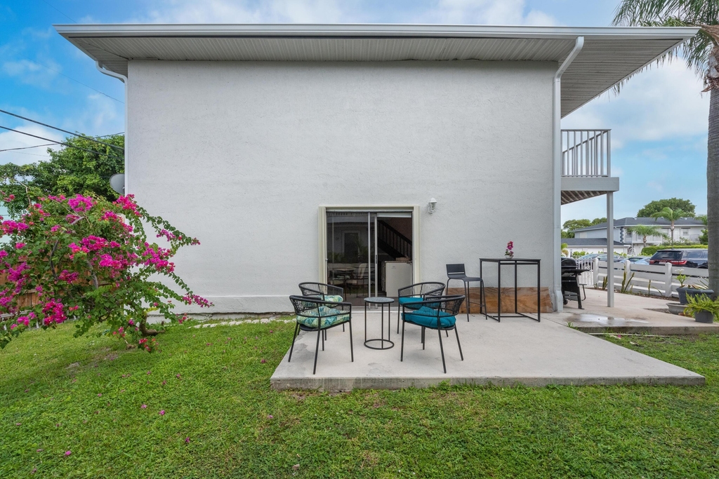 324 W Pine Street - Photo 9