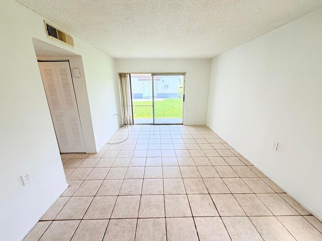 1089 N Benoist Farms Road - Photo 1