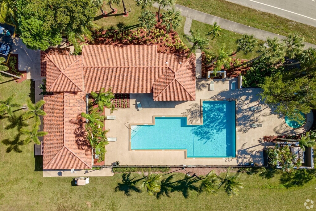 1089 N Benoist Farms Road - Photo 10
