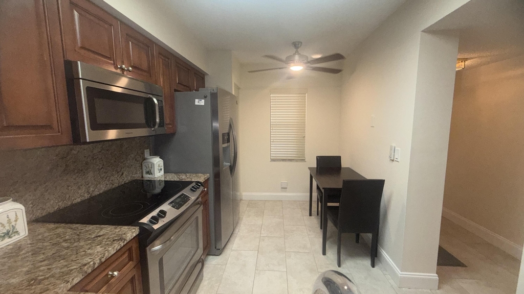 6866 Huntington Lane - Photo 23