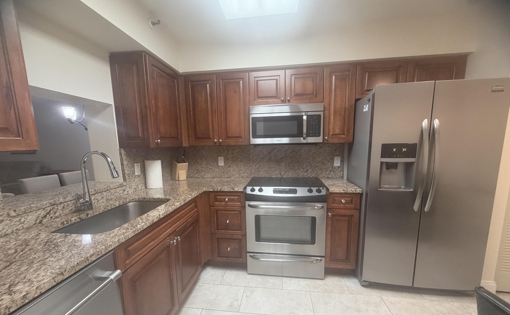 6866 Huntington Lane - Photo 22