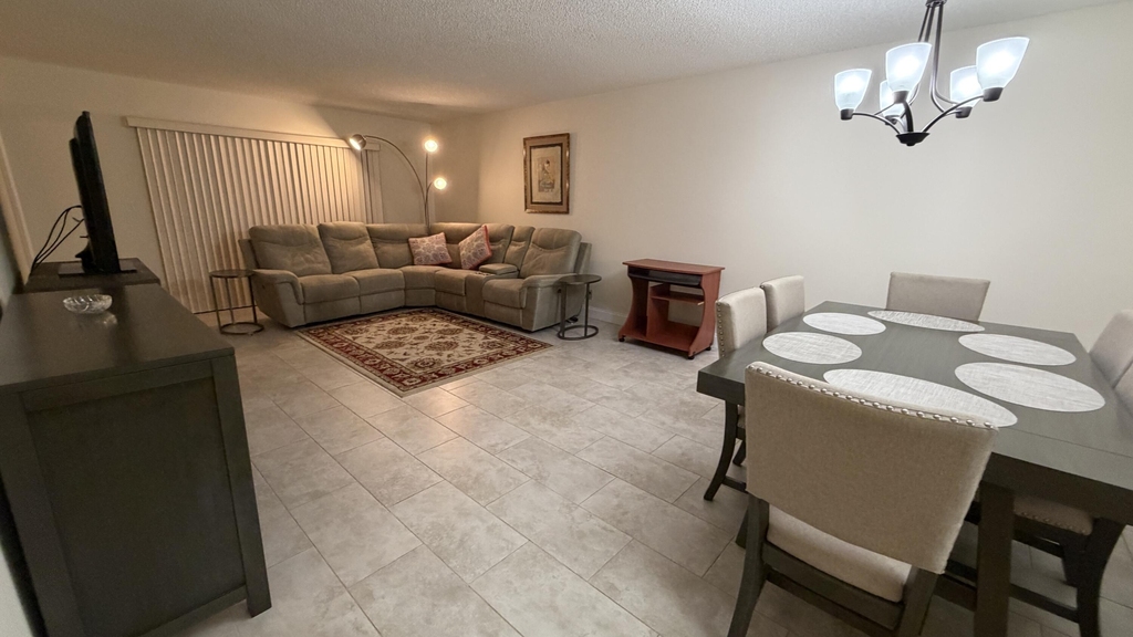 6866 Huntington Lane - Photo 22