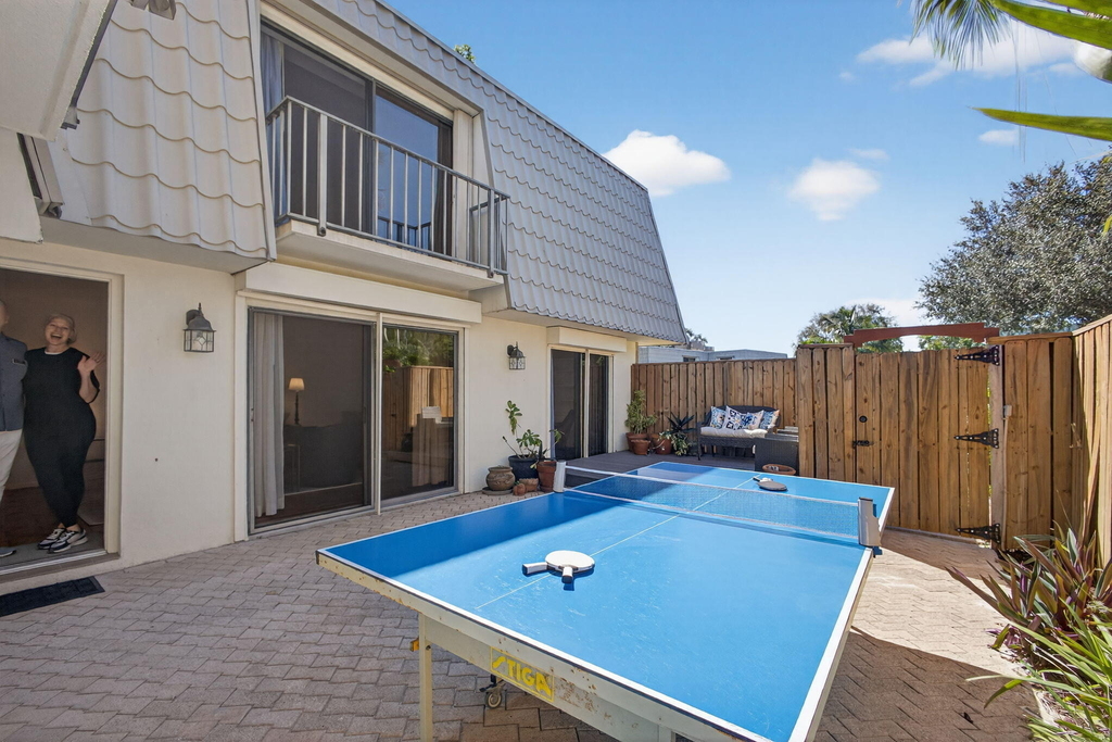 1700 Embassy Drive - Photo 4