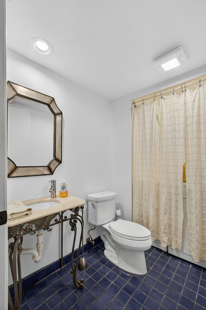 1700 Embassy Drive - Photo 18