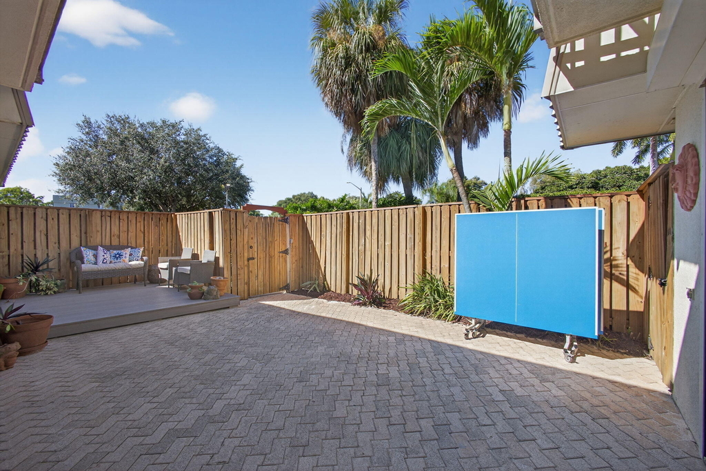 1700 Embassy Drive - Photo 2