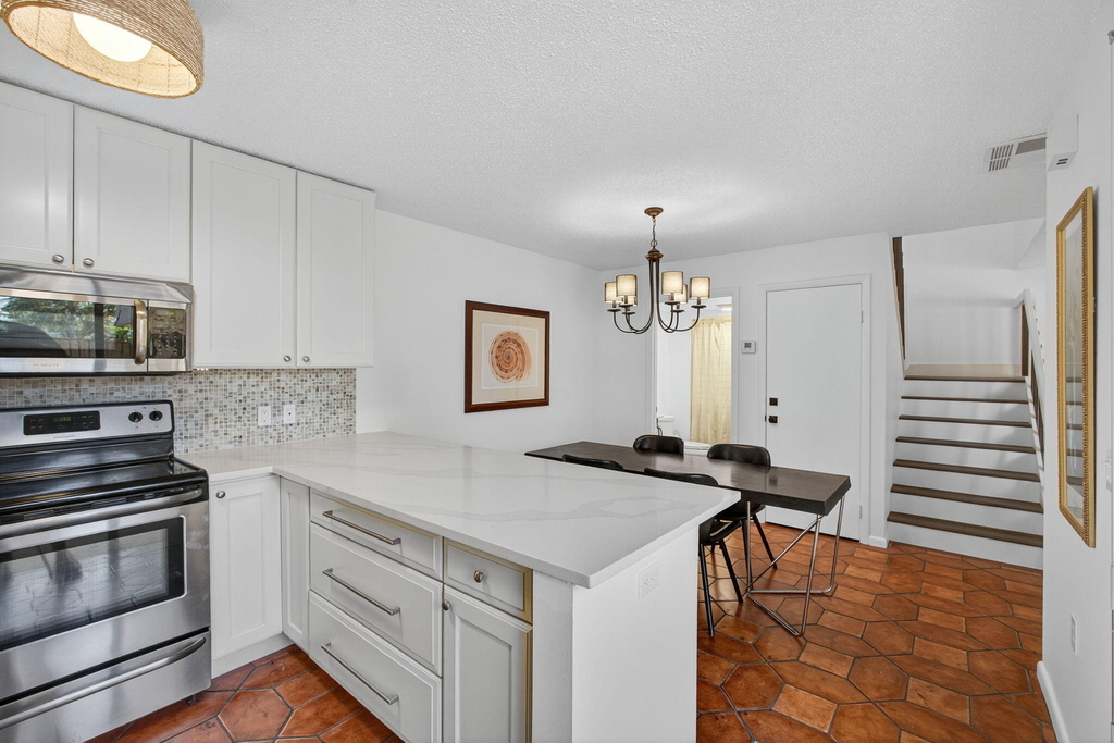 1700 Embassy Drive - Photo 15