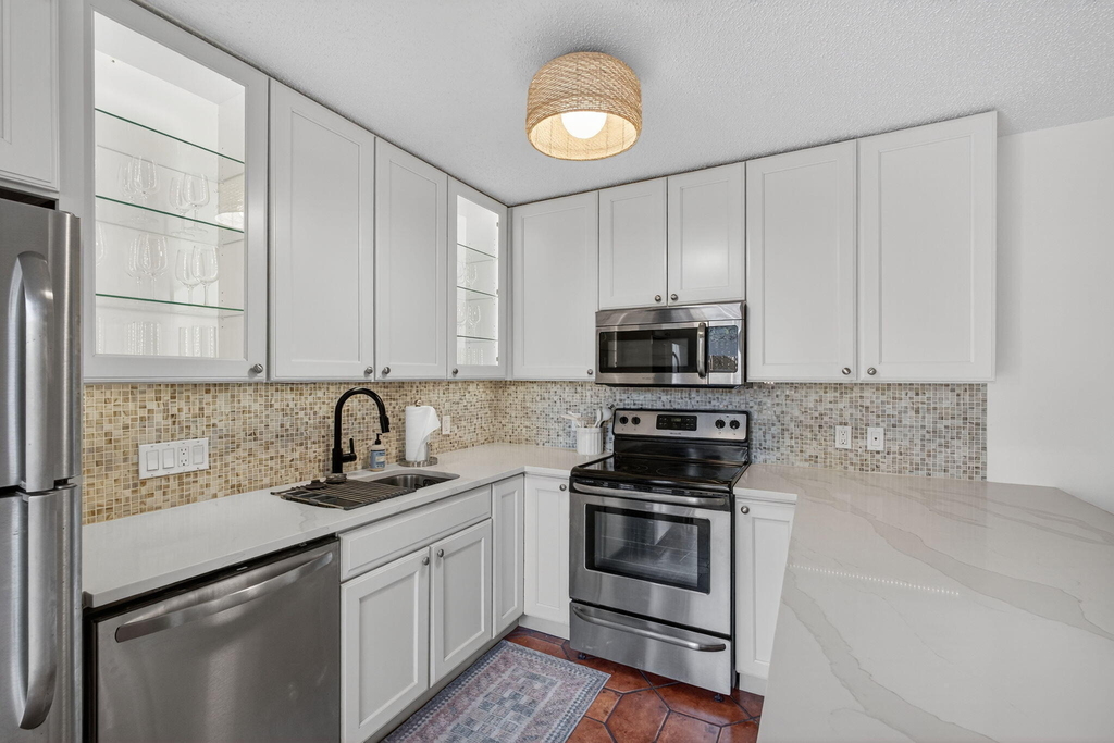 1700 Embassy Drive - Photo 14