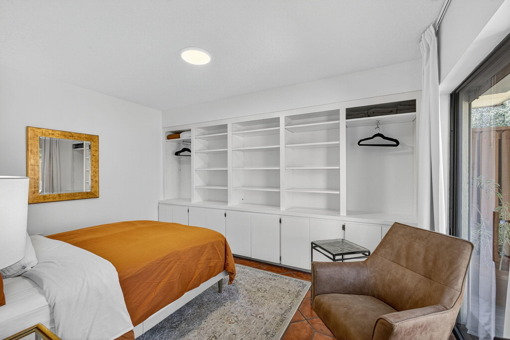 1700 Embassy Drive - Photo 19