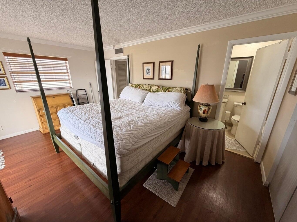 569 Normandy L - Photo 5